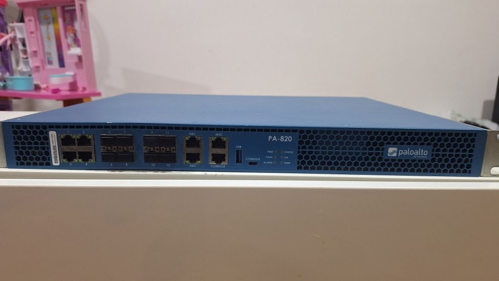 Vendo firewall Palo Alto PA-820