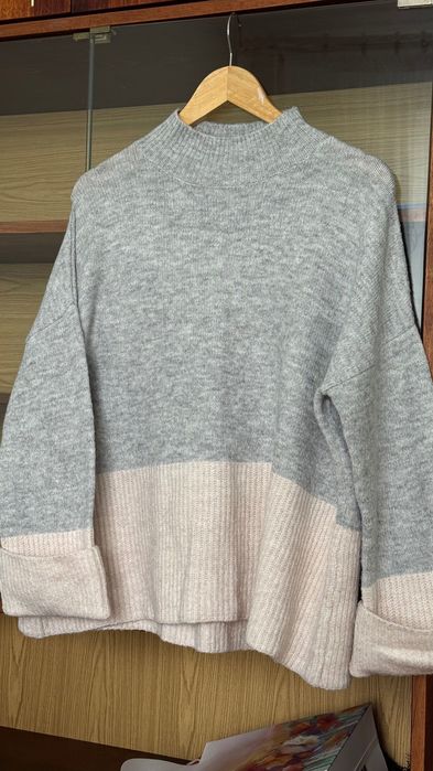 Светр, водолазка жіночі