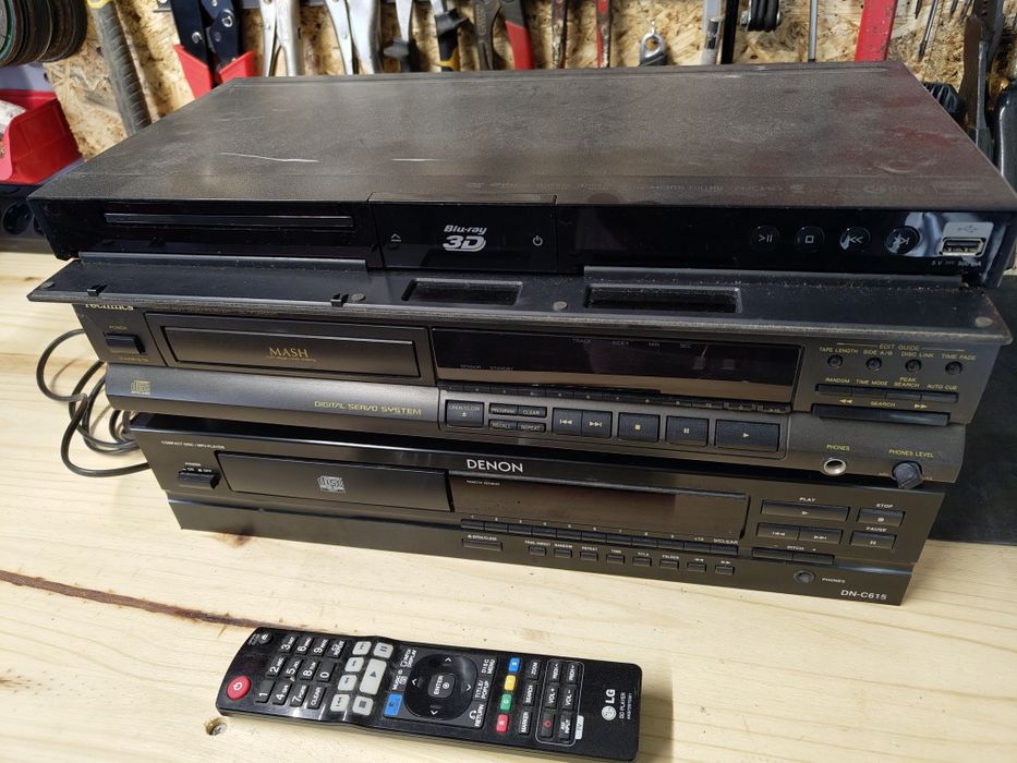 Amplifiers and various equipment64564135179265123