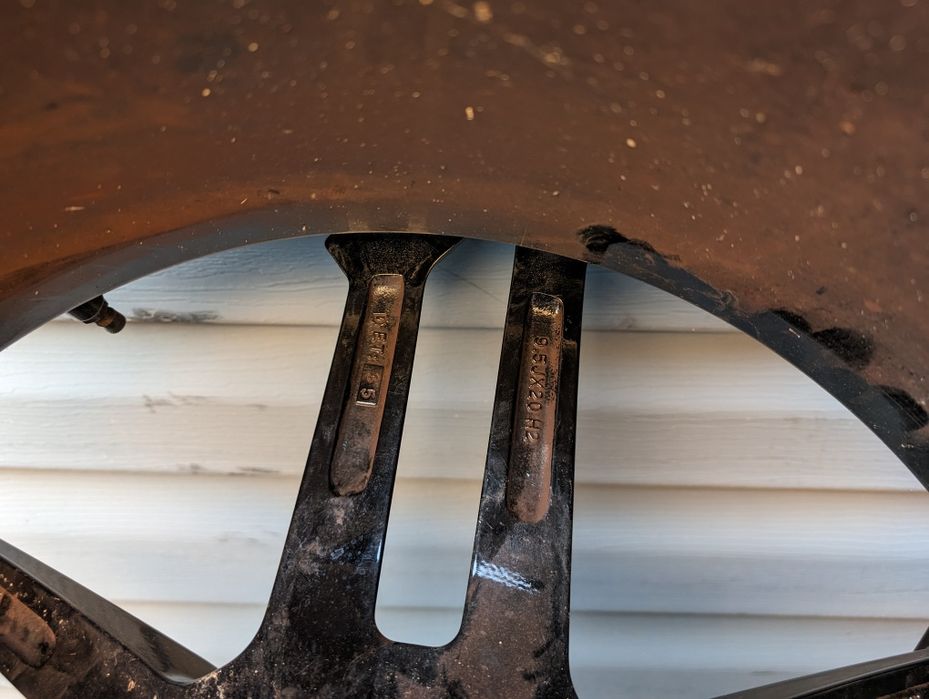 Колеса в зборі диски + шини Audi 5*112 R20 Pirelli 255/45 R20 Scorpion