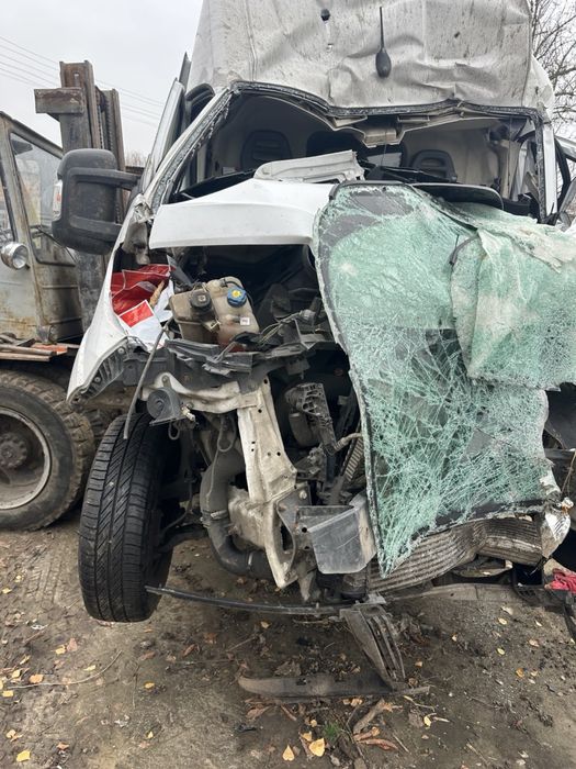 Авто на відновлення/ запчастини