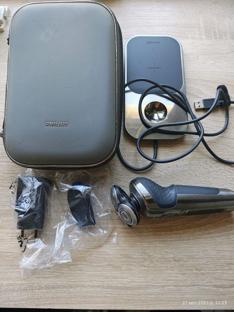 Máquina de Barbear Philips Serie 9000 Prestige SP9872/15