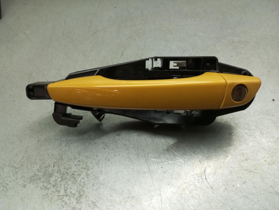 Puxador porta frente esquerda PEUGEOT 208 II