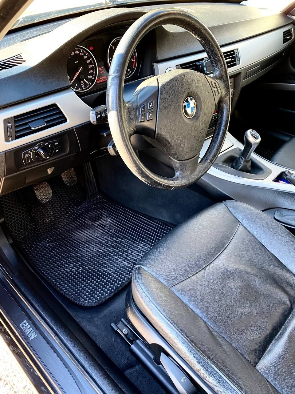 Продам BMW e91 2008г