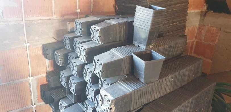 doniczki produkcyjne 1-litrowe 200 sztuk