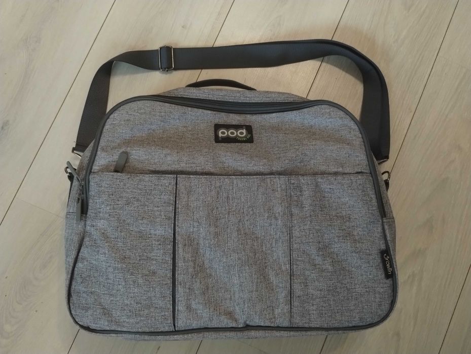 Torba i łóżeczko turystyczne dla niemowląt bizzi growin pod travel bag