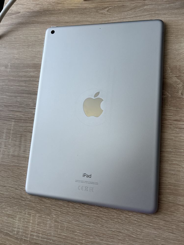 Apple iPad 10,2 silver планшет