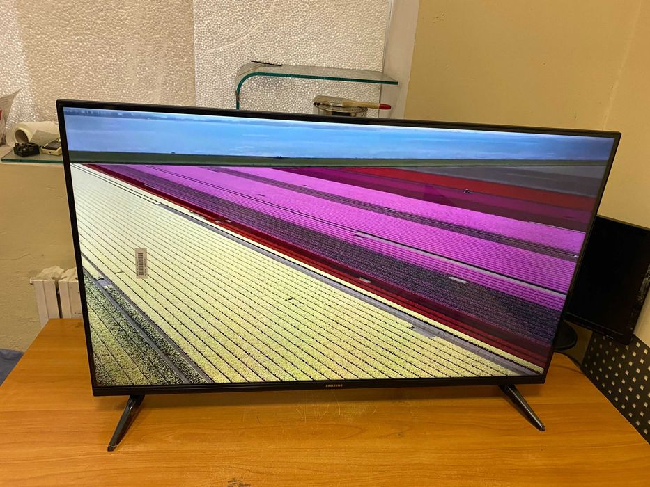 NEW 2025 телевизор Samsung 4К Smart TV 42' 2/16GB IPS голосовой пульт