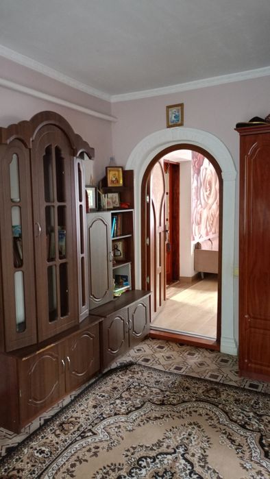 Продається компактний будинок у смт Борова, 40км.від Києва.