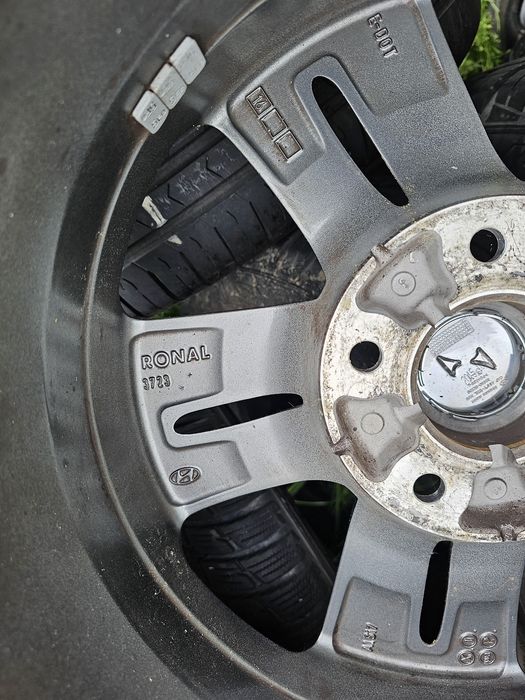 Koła felgi alu oryginał hyundai 5x114.3 6.5j et50 16" opony lato 205/5
