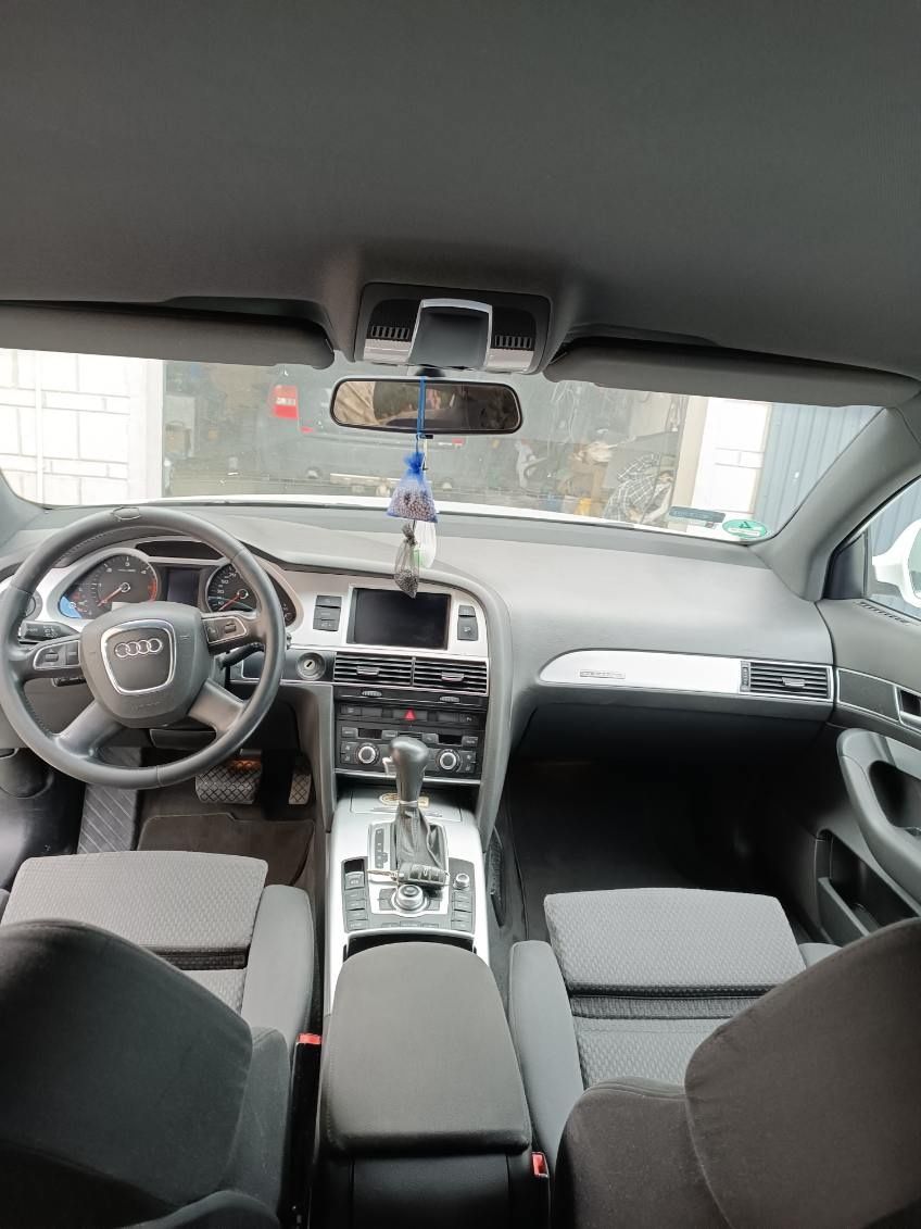Samochód AUDI A6 C6