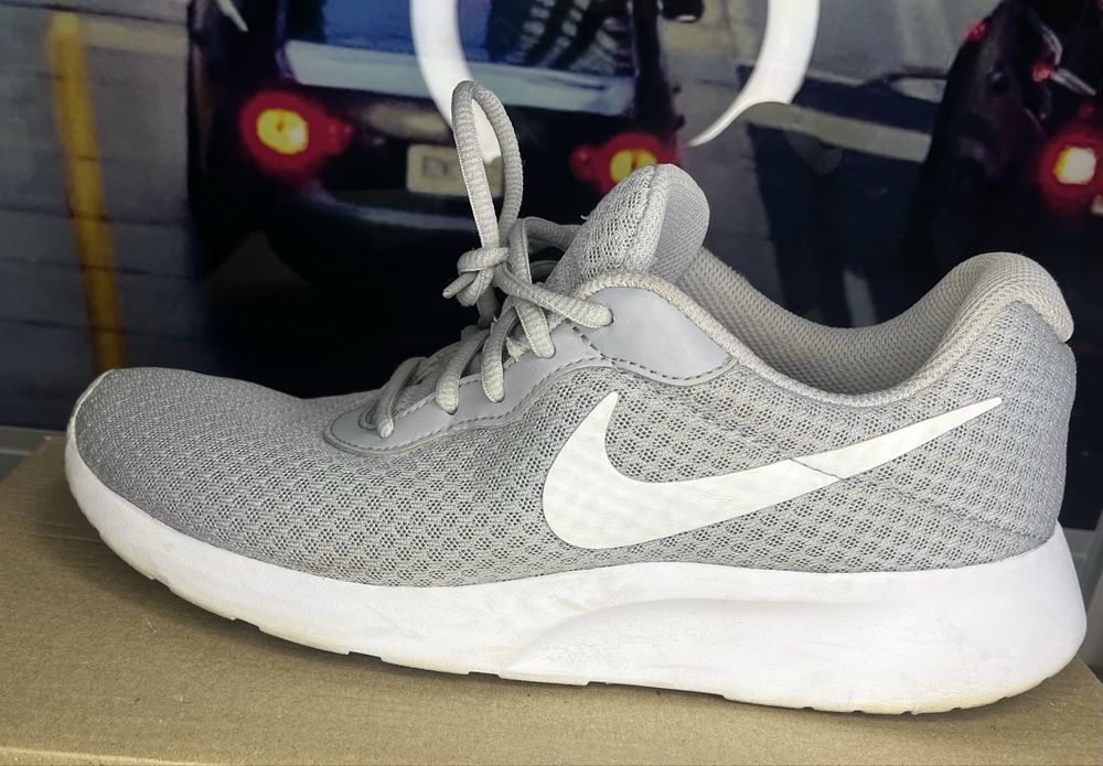 Чоловічі літні кросівки