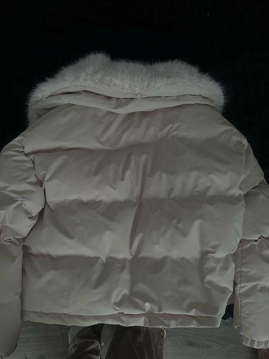 Повністю нова жіноча куртка