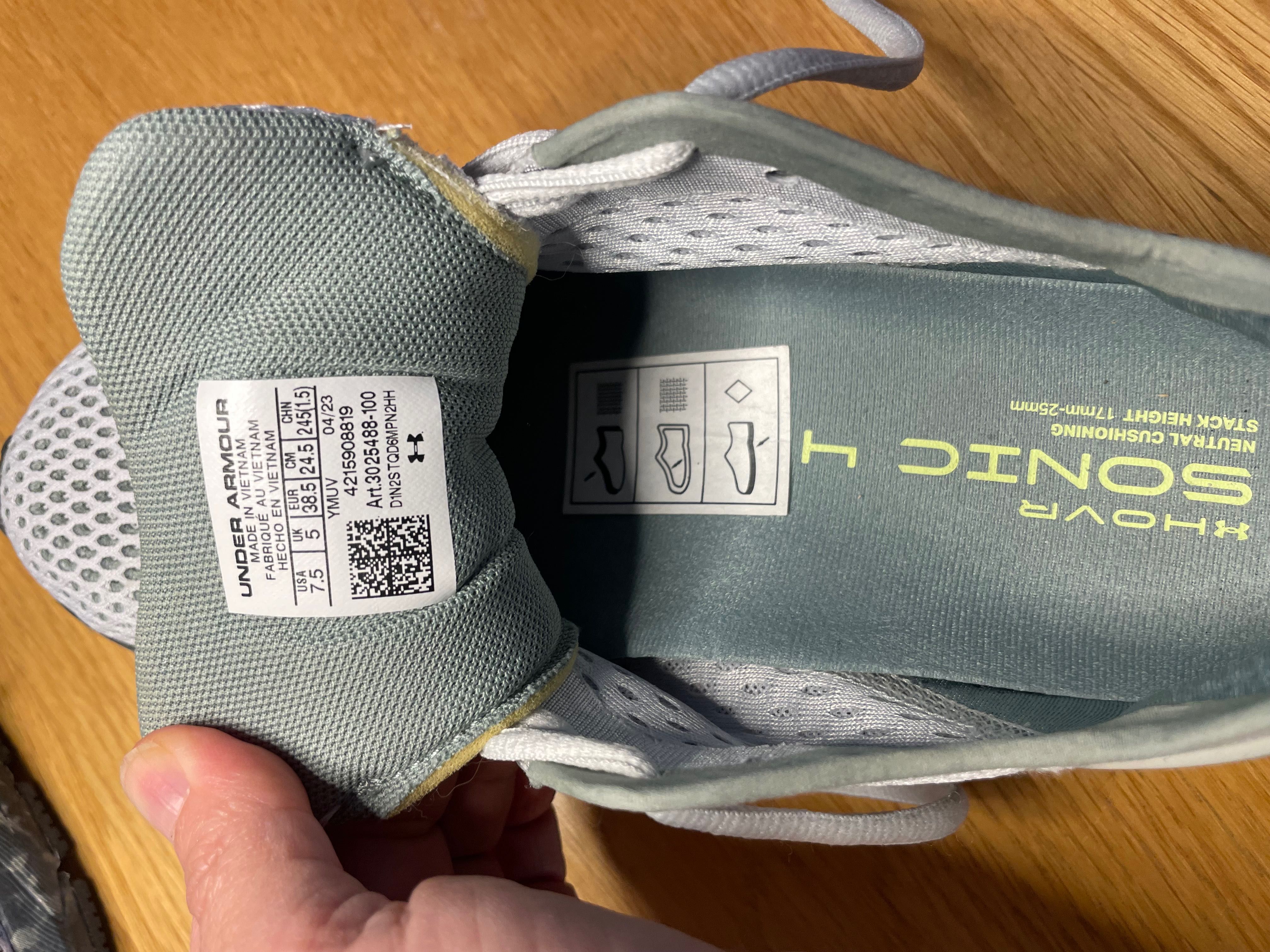 Tênis/Sapatilha Under Armour usados uma vez