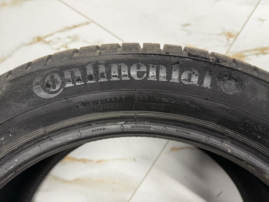 Continental R17 215 55 шини зммові