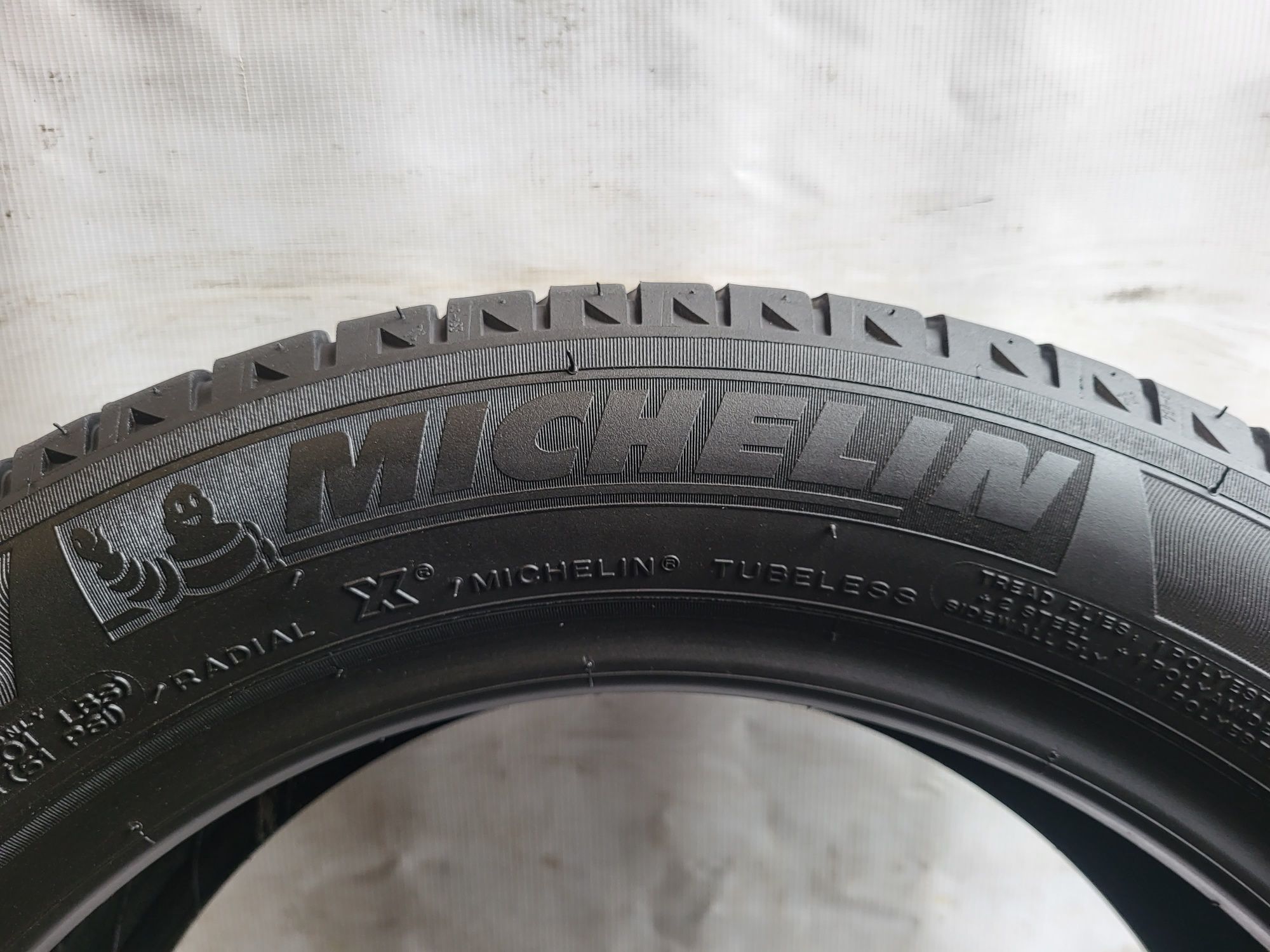 Opony Michelin Energy Saver 195 55 R16 komplet 8mm