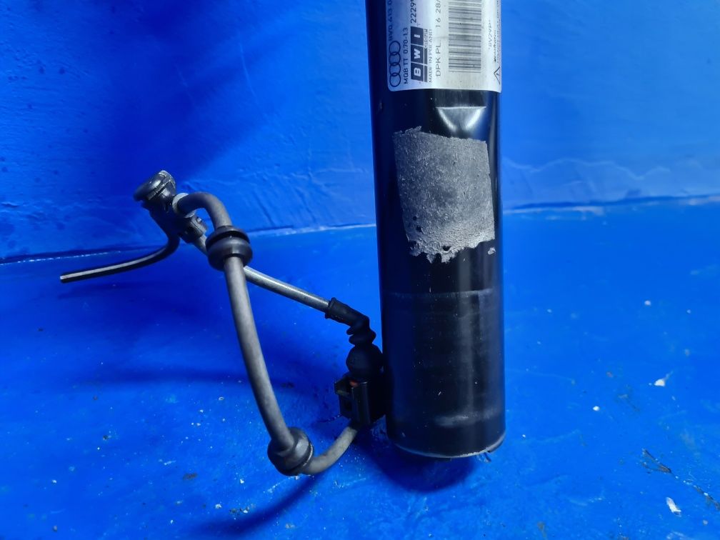 AMORRYZATOR przedni kompletny MAGNETIC RIDE AUDI A3 S3 RS3 8V oem