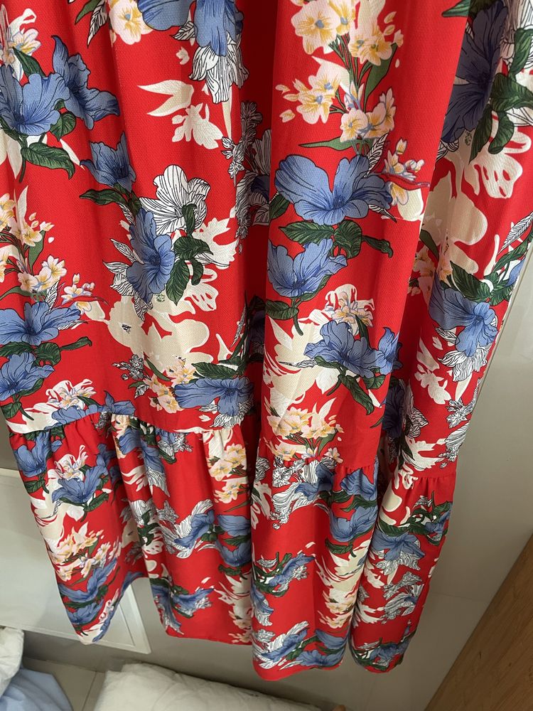 Vestido midi florido