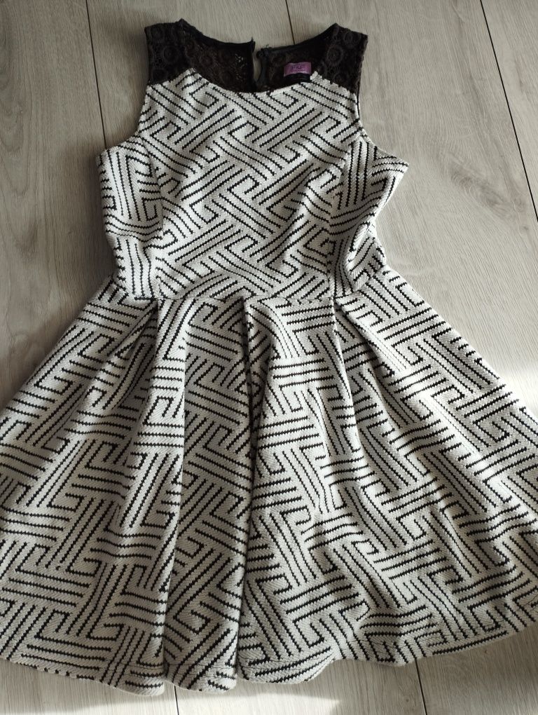 Elegancka sukienka