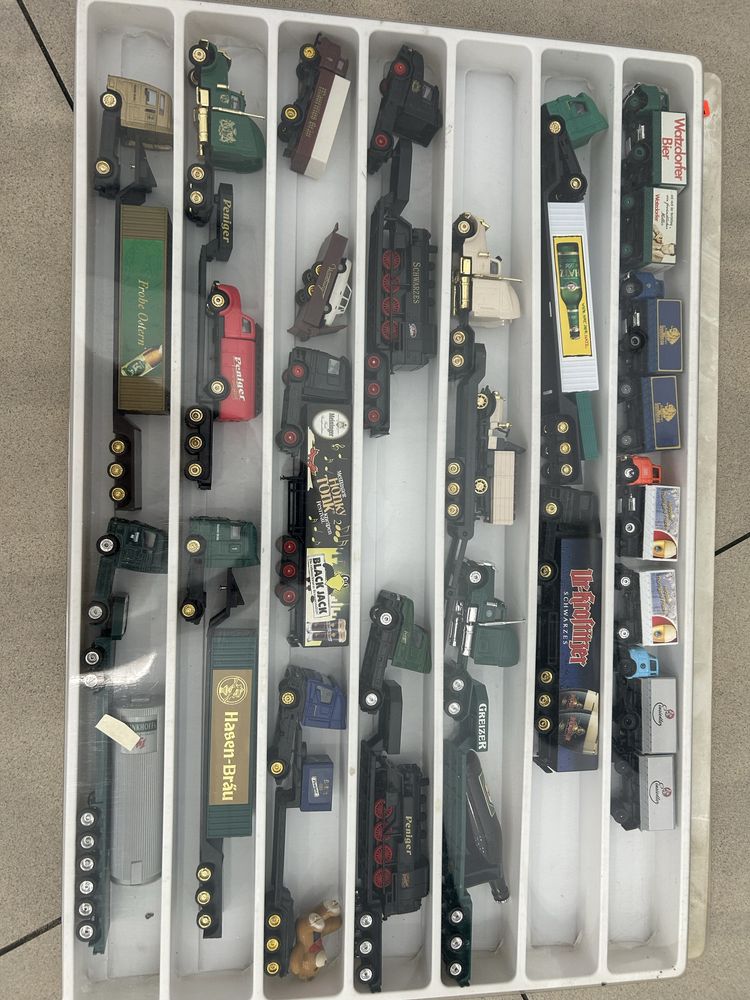 Kolekcja pojazdow ciężarowych