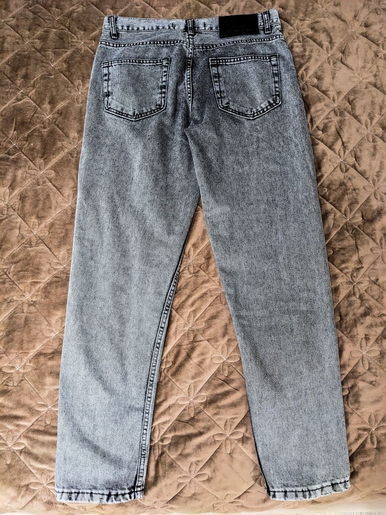Нові чоловічі джинси