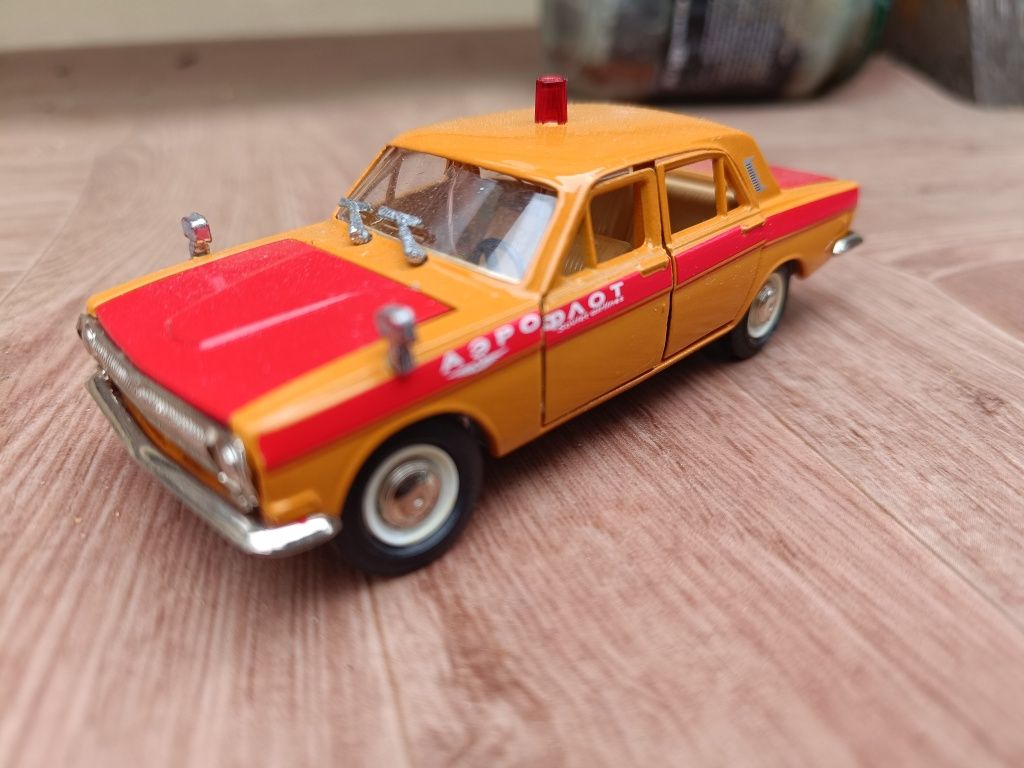 Продам модель газ 2401. Масштаб 1:43