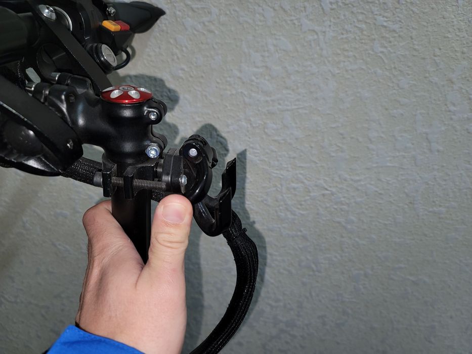 Электросамокат ULTRON T 108 .