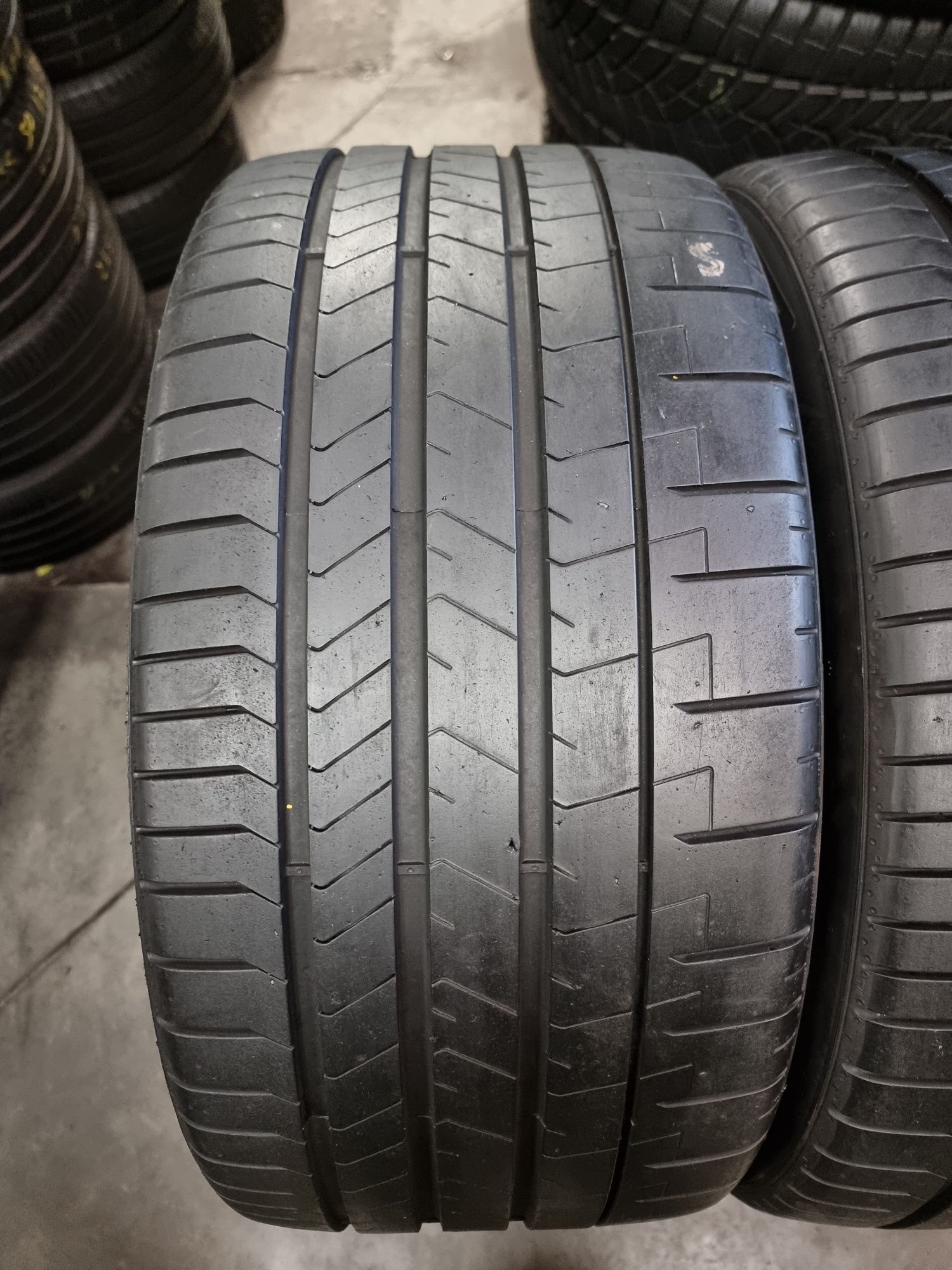 Шини літні 285х35хR20 Pirelli PZero 2 ШТ 95% Протектор 2021р