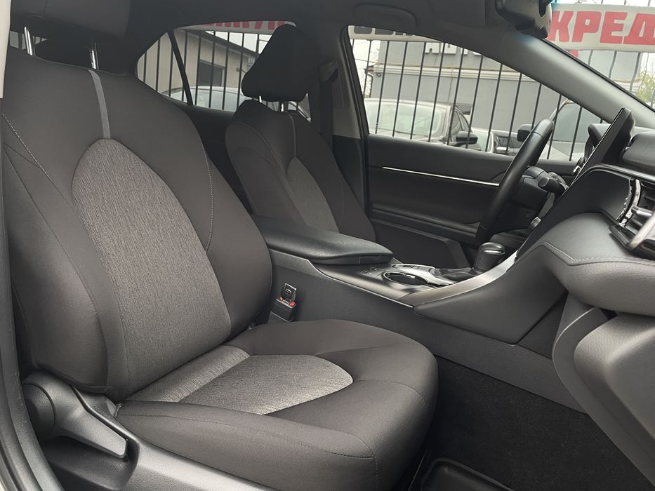 Toyota Camry 2023 року , офіційна