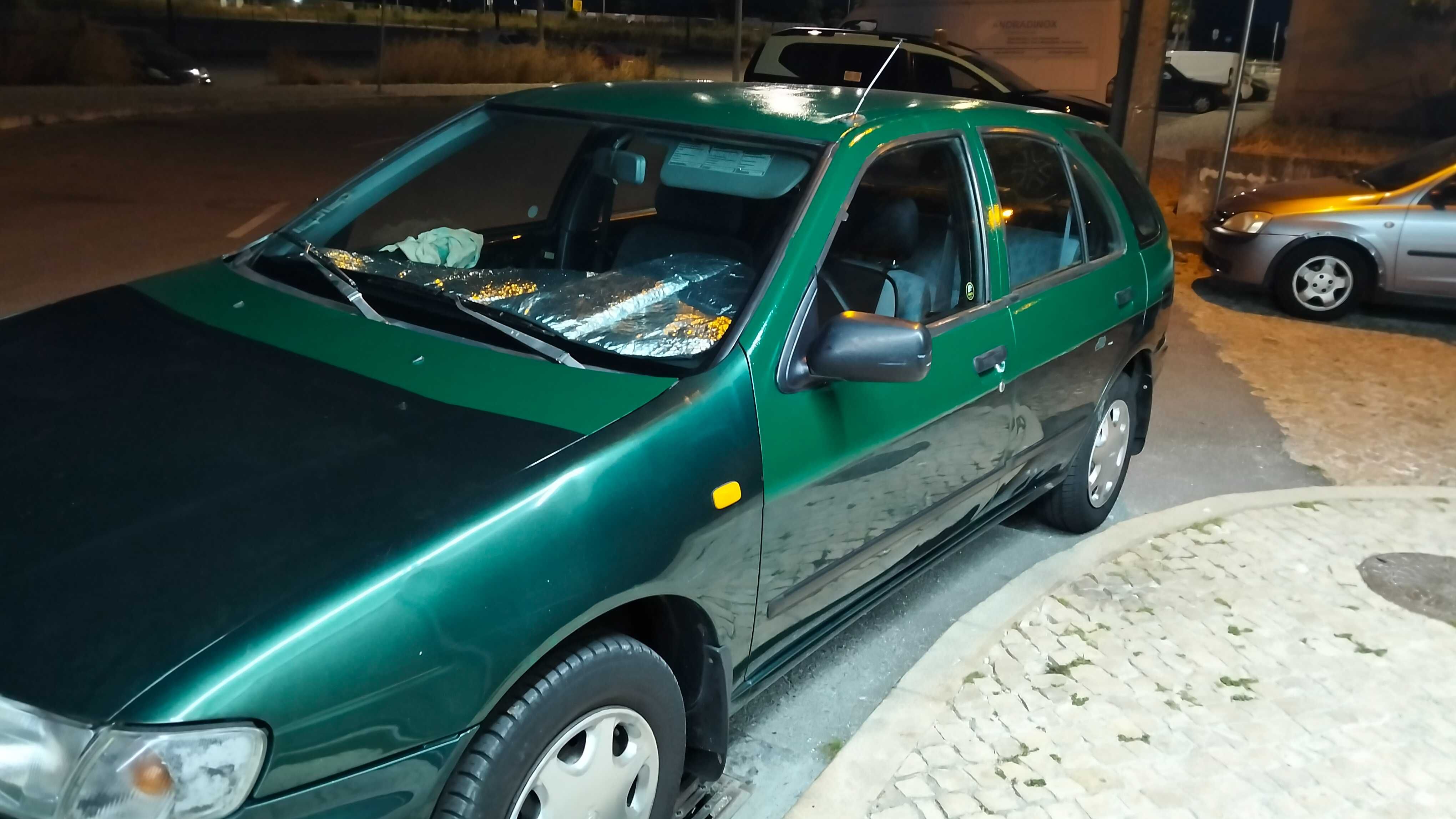Nissan Almera N15 1.4 87hp AC