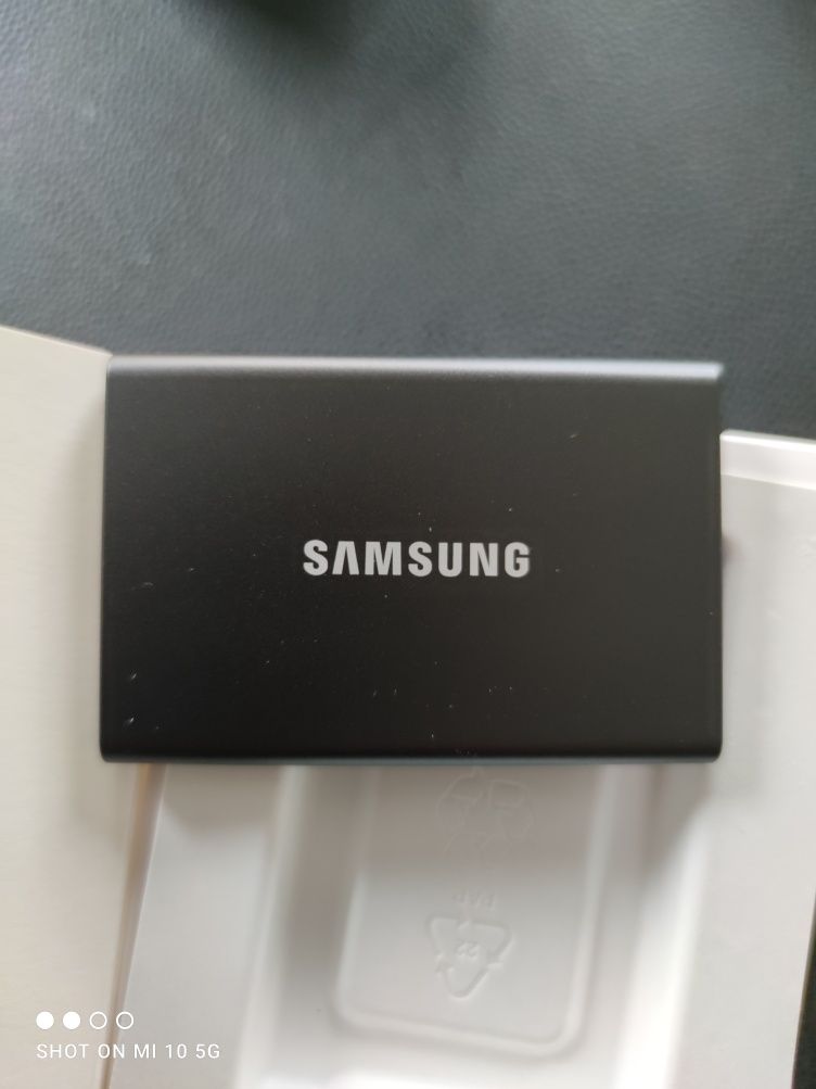 T7 Samsung, pamięć zewnętrzna 500Gb.