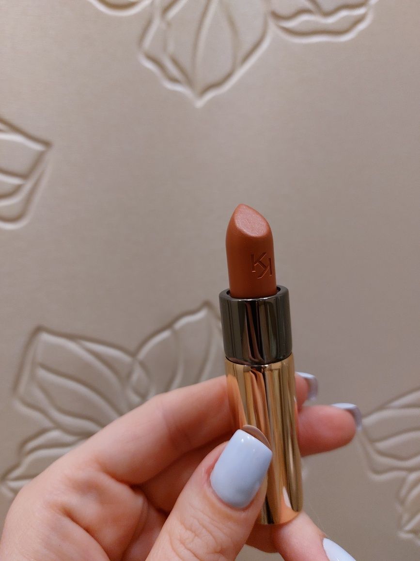 Помада kiko Gossamer emotion creamy lipstick