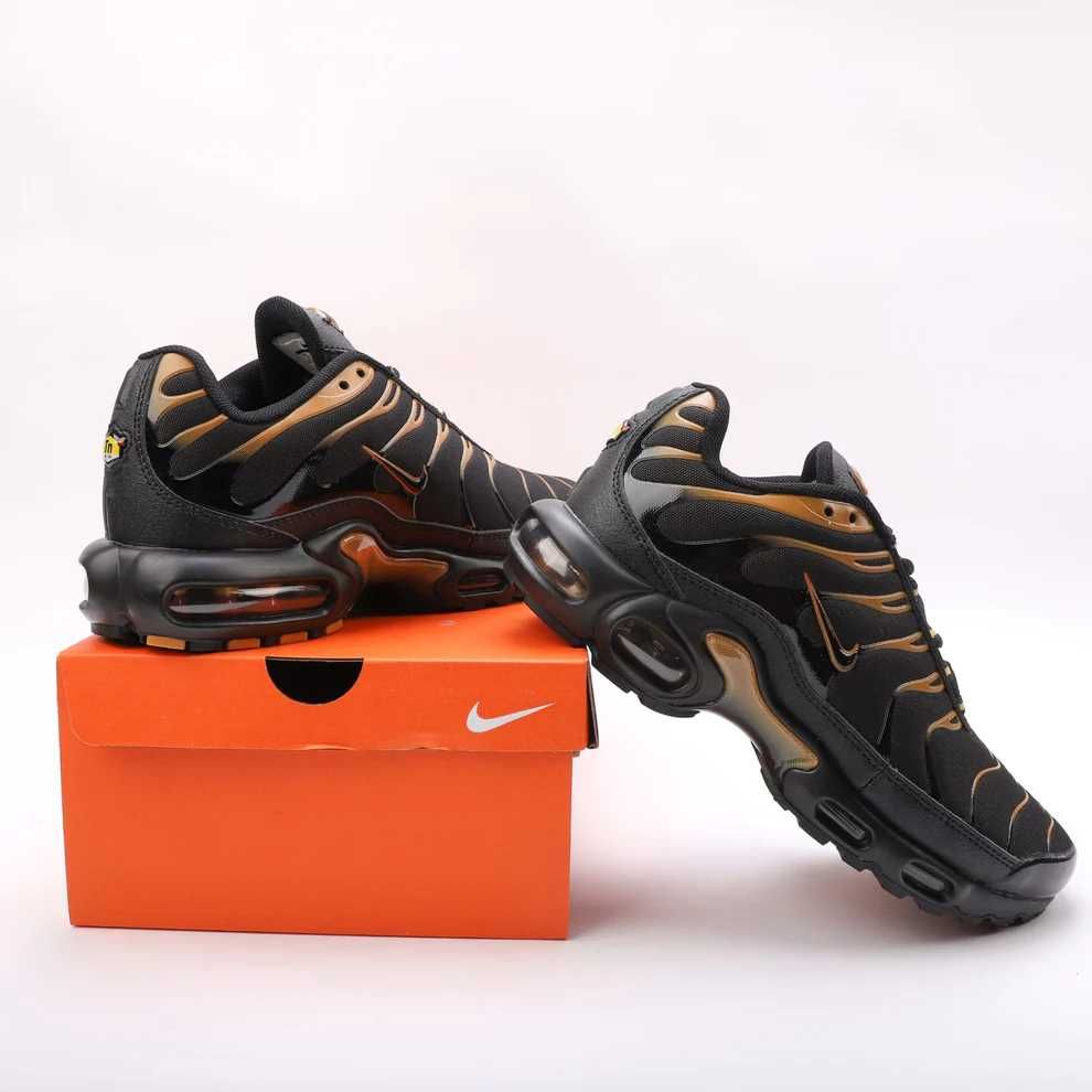 (БЕЗ ПЕРЕДОПЛАТИ)Nike Air Max Plus Triple найк аір макс плюс TN тн