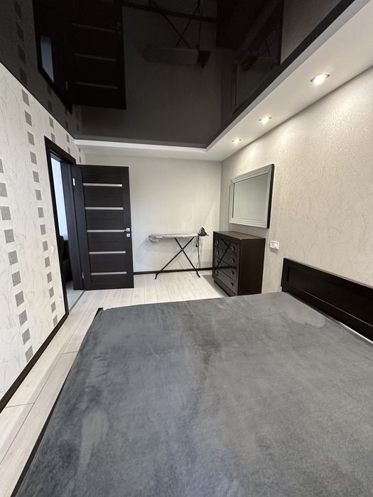 Сдам до Лета. Спальня и кухня-студия в р-не гориполкома