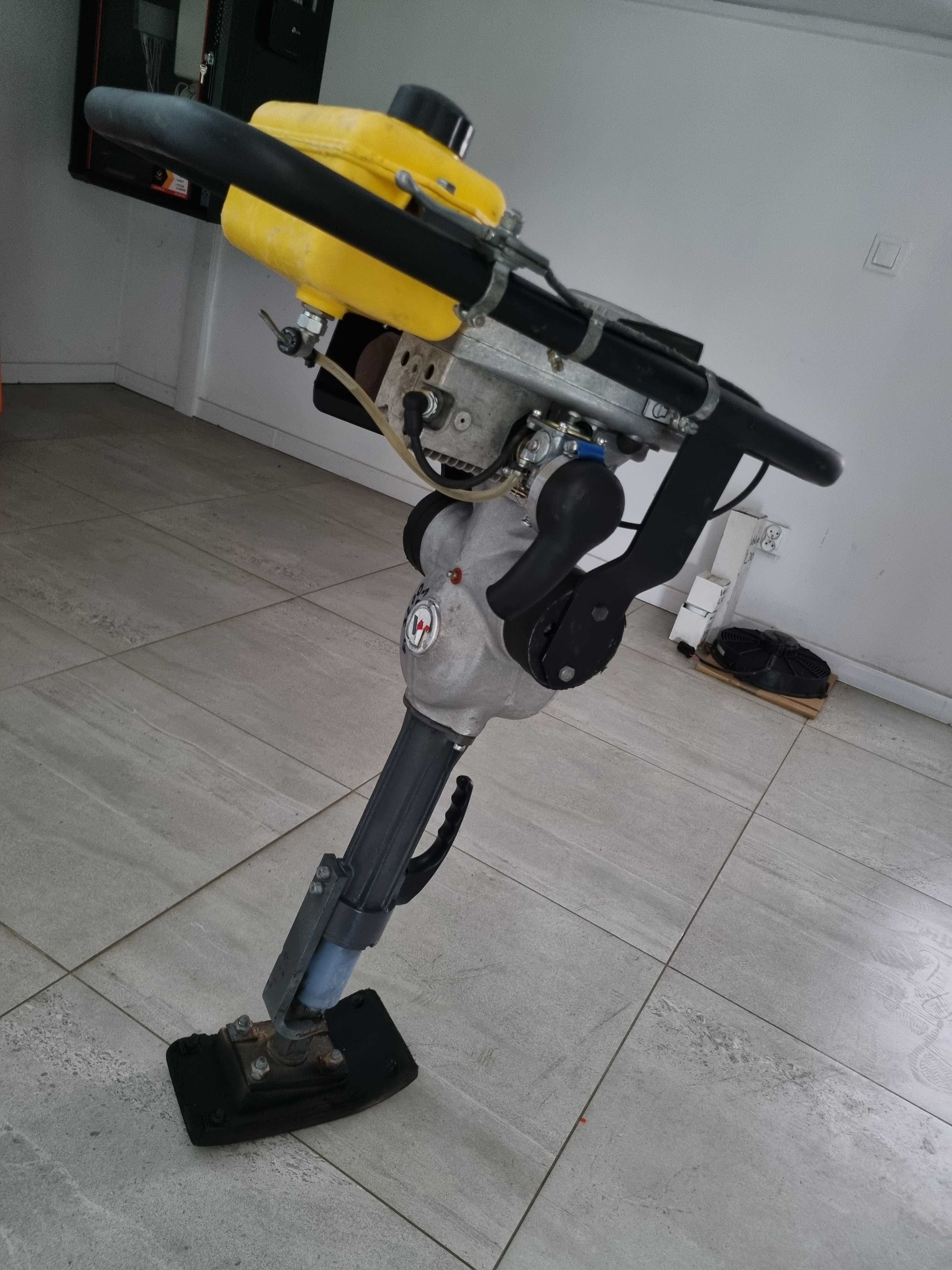 Skoczek Stopa Wibracyjna Wąska Wacker bs30 z Norwegii 2019r JAK NOWY