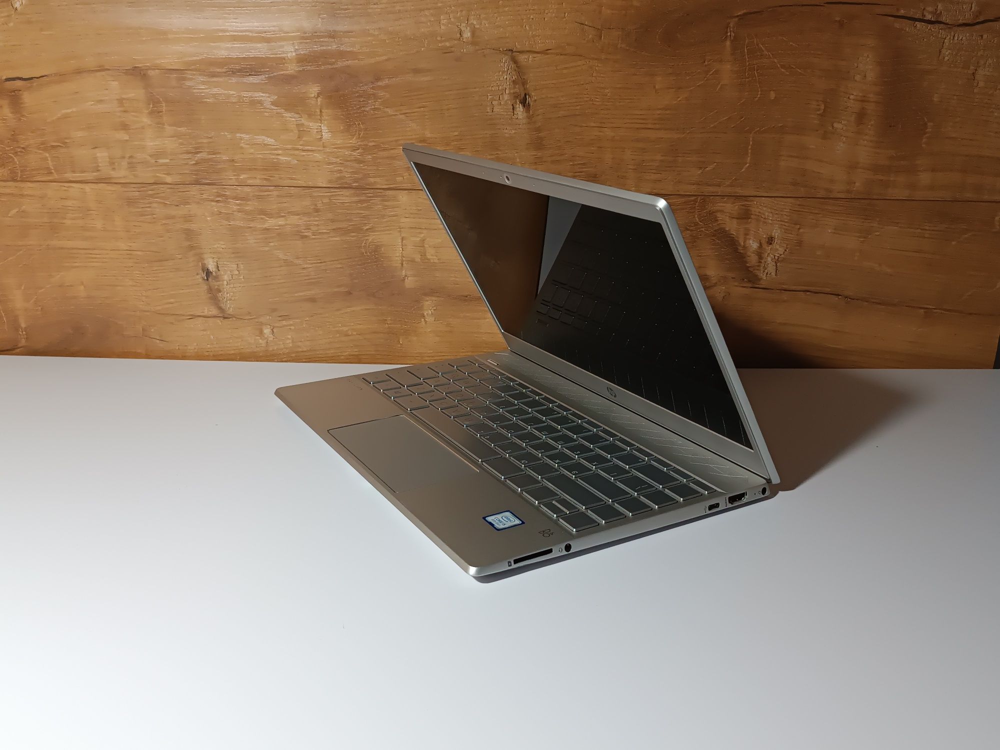 Компактний та потужний HP 13.2" FHD ips/Core i5/8 ОЗП/512 NVME/5 годин