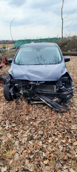 Ford C-Max uszkodzony