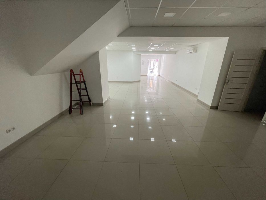 Центр Соборна/Велика Морська 100 кв.м. фасад ремонт ціна 150 тис. у.о.