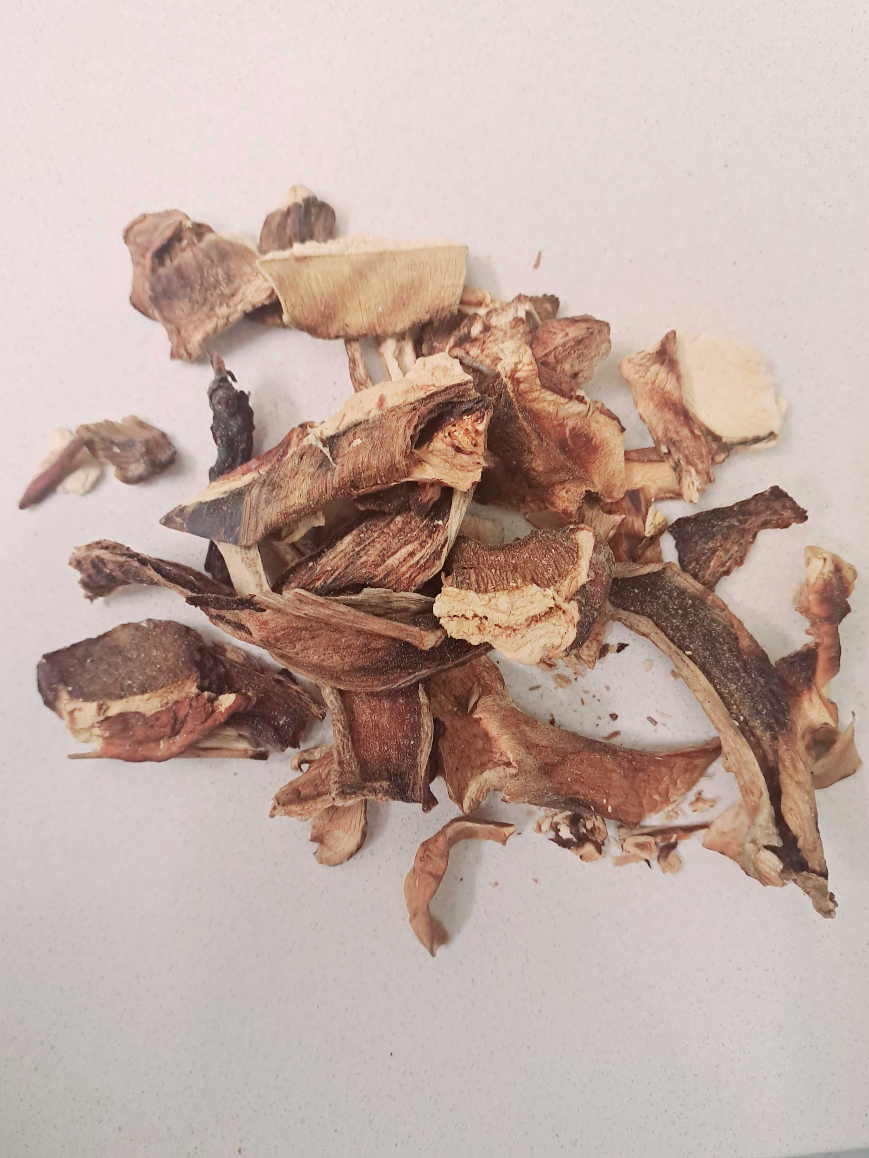 Cogumelos desidratados