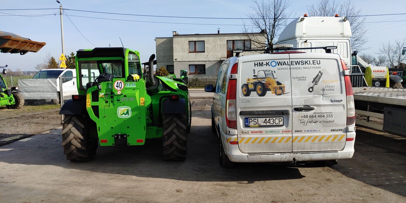 Ładowarka teleskopowa Merlo P30.10. Mała 210 szeroka 205 wysoka 17rok