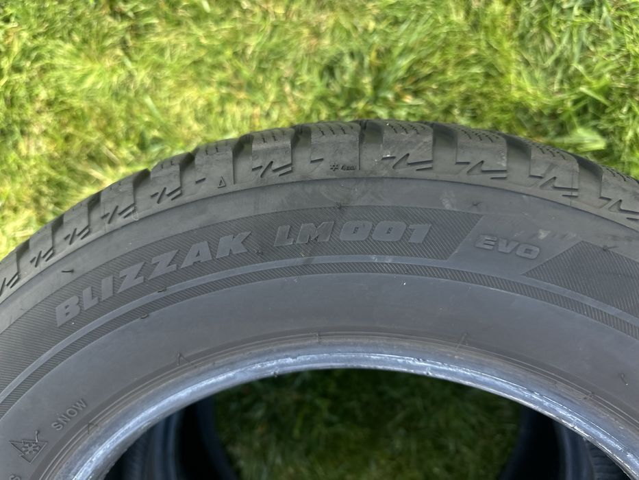 Зимова резина 195 65 R15 Bridgestone