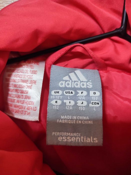 Брендова утеплена куртка Adidas S/M