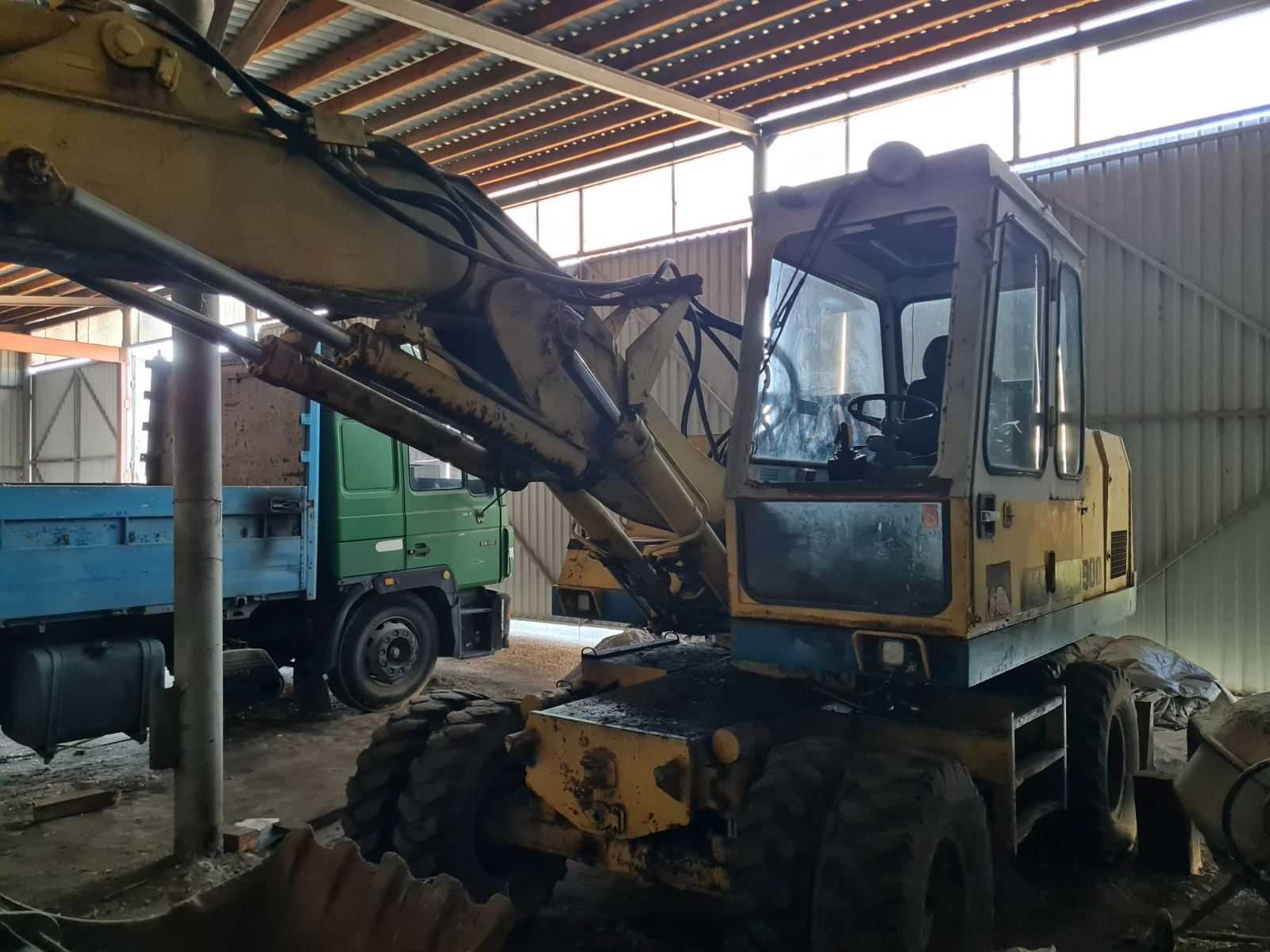 Екскаватор Liebherr 900 Litronic
