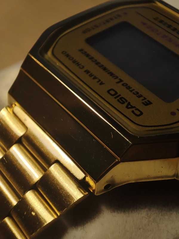 Złoty Retro Casio A168WG-9EF vintage watch zegarek aesthetic y2k