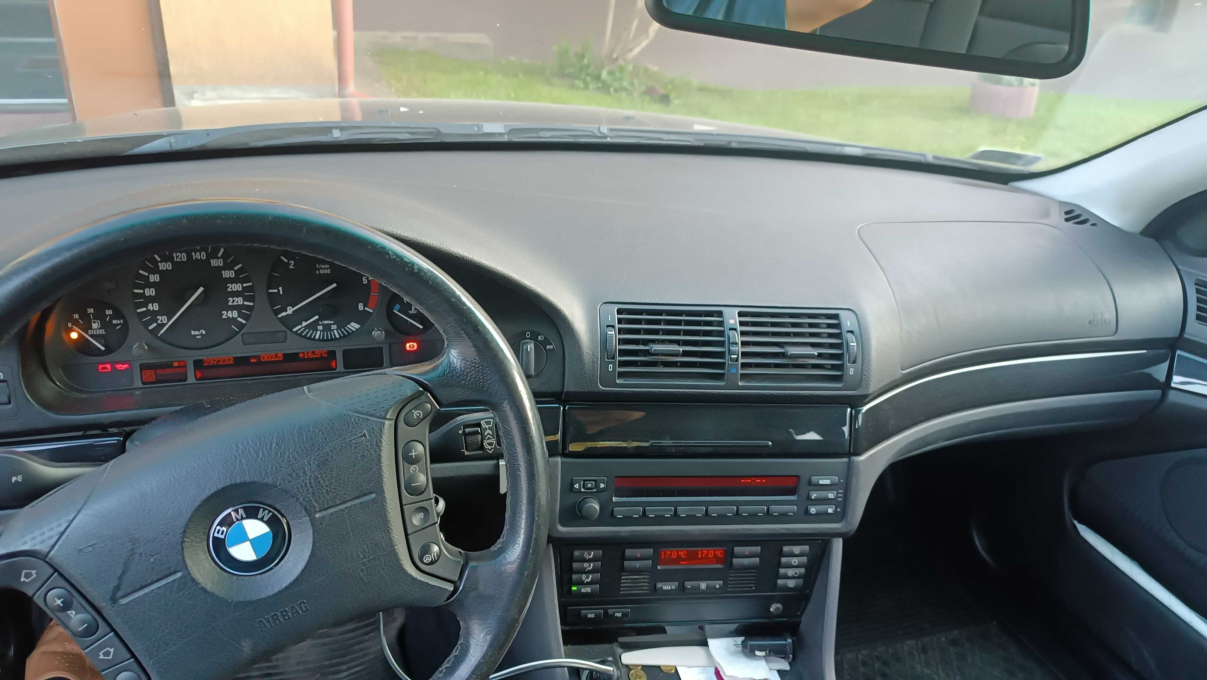 Uszkodzone BMW e39 touring 525d