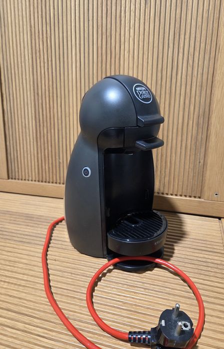 Ekspres Krups KP100 do kawy oraz innych napoi Nescafe Dolce Gusto