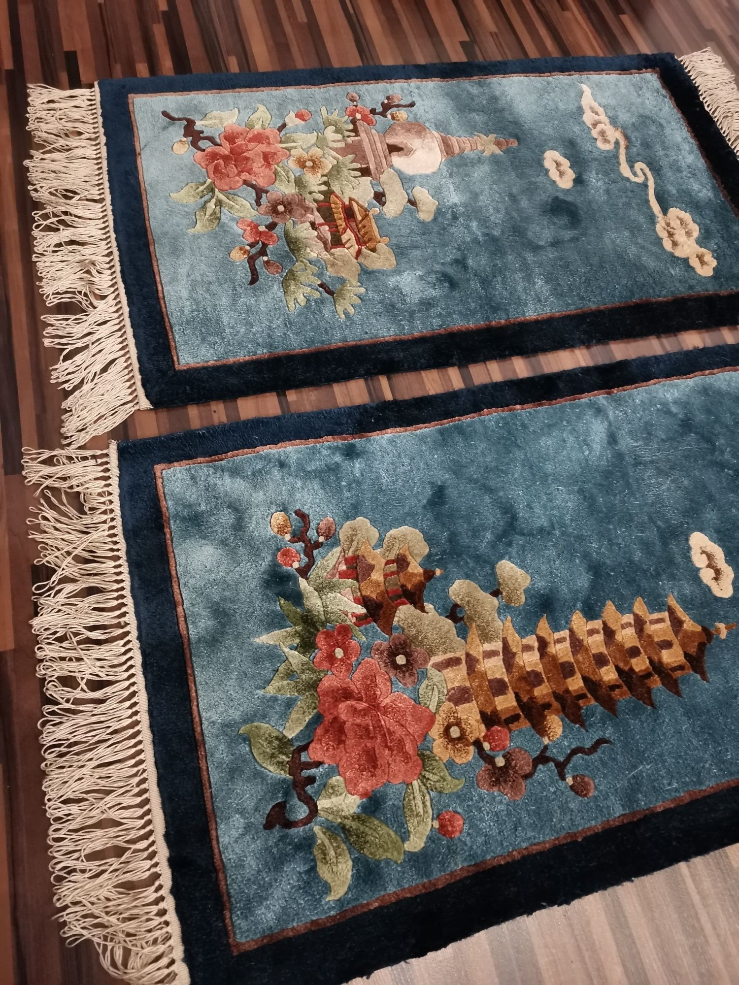 Piękne 2 dywaniki wełniane z frędzlami 100% wełna