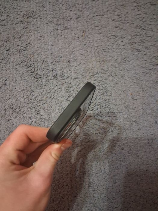 Чохол від айфону 13 про