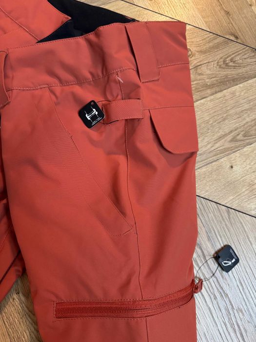 Nowe spodnie snowboardowe damskie DC rozmiar "M" (160-165 cm)