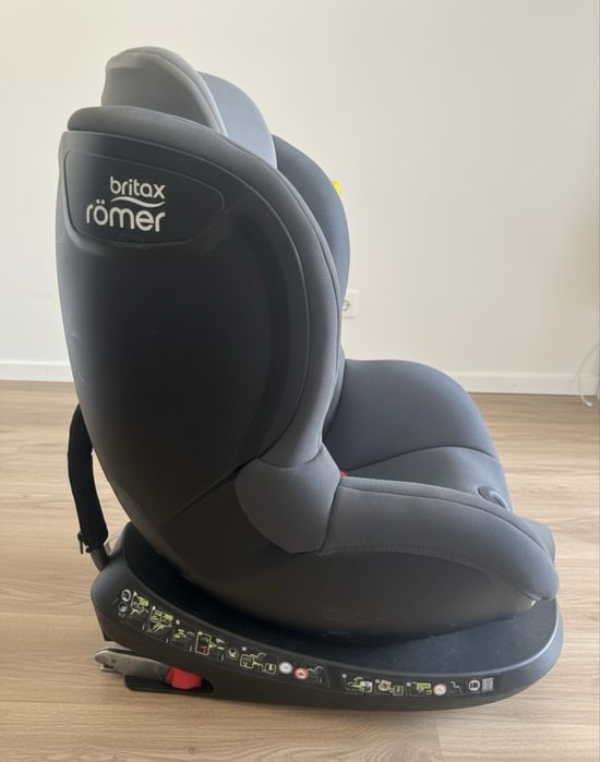 Cadeira Auto Britax Römer Dualfix 2r